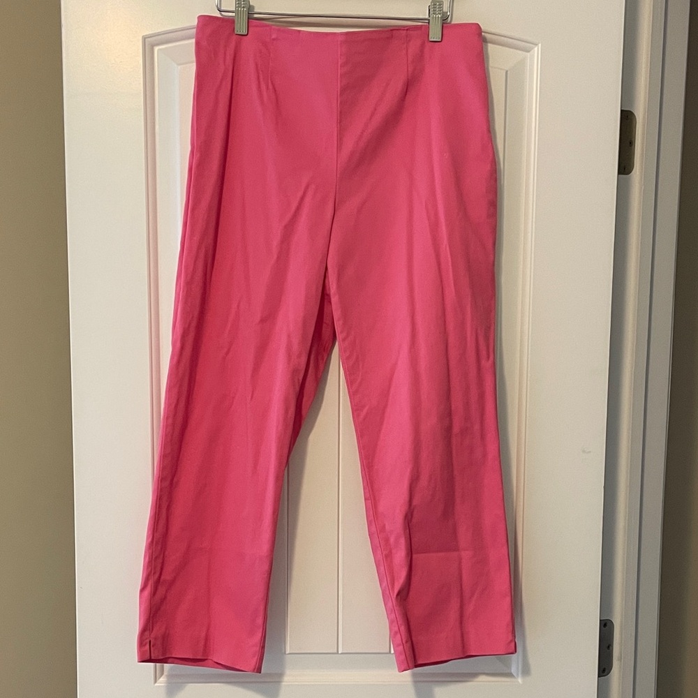 J.H. Collectibles Pink Capris